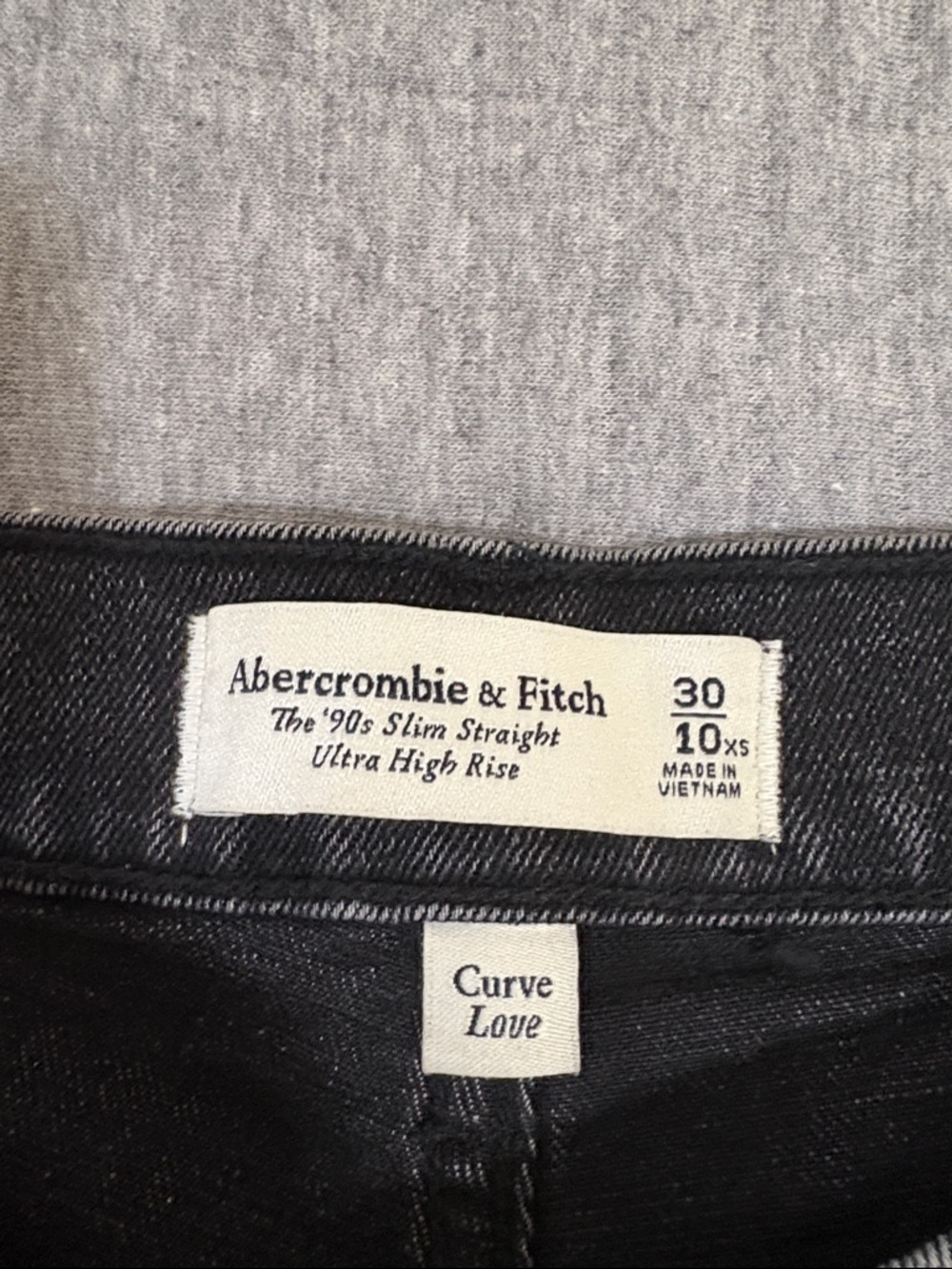 Abercrombie & Fitch Women's Straight Leg Jeans in Black Wash Curve Love 10xs - Picture 2 of 4
